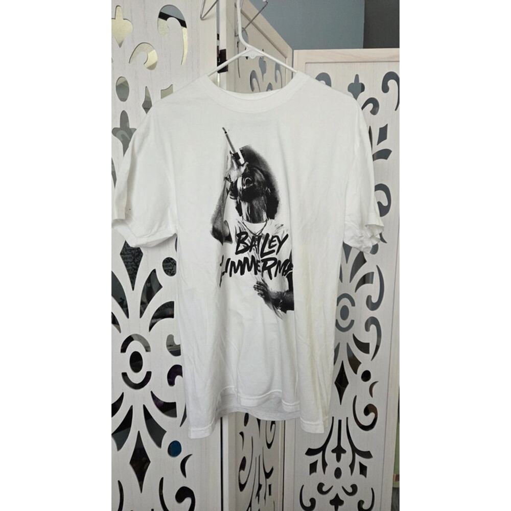 Bailey Zimmerman Large Official Portrait Graphic Tee - NWOT